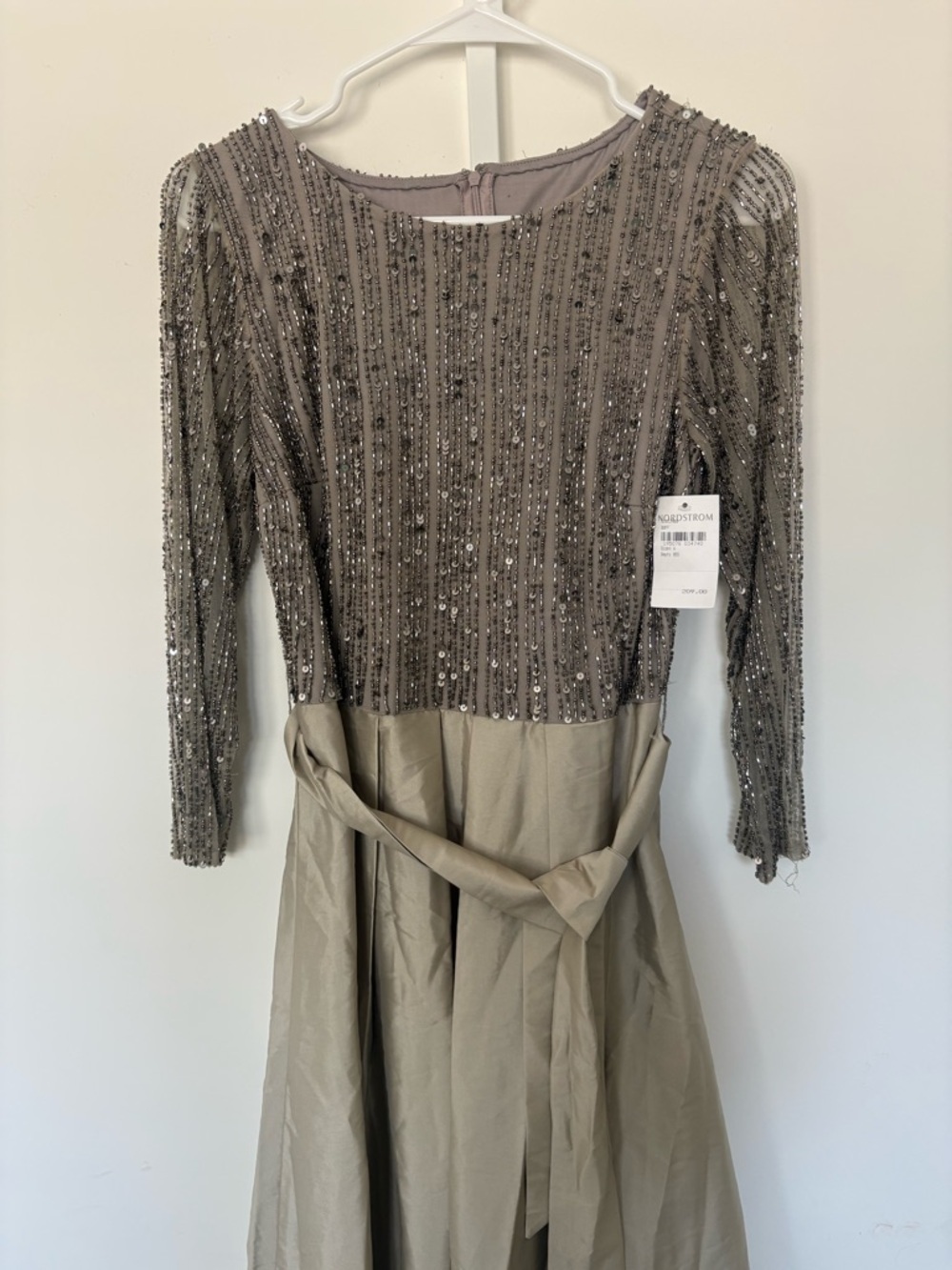 Pisarro Nights Sequin Bodice Taffeta Gown Bow Waist Long Sleeve Dress Size 6 NWT - Picture 5 of 9